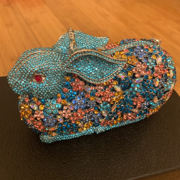 Handbags - ⭐️HOST PICK ⭐️CRYSTAL RABBIT MINIBAG